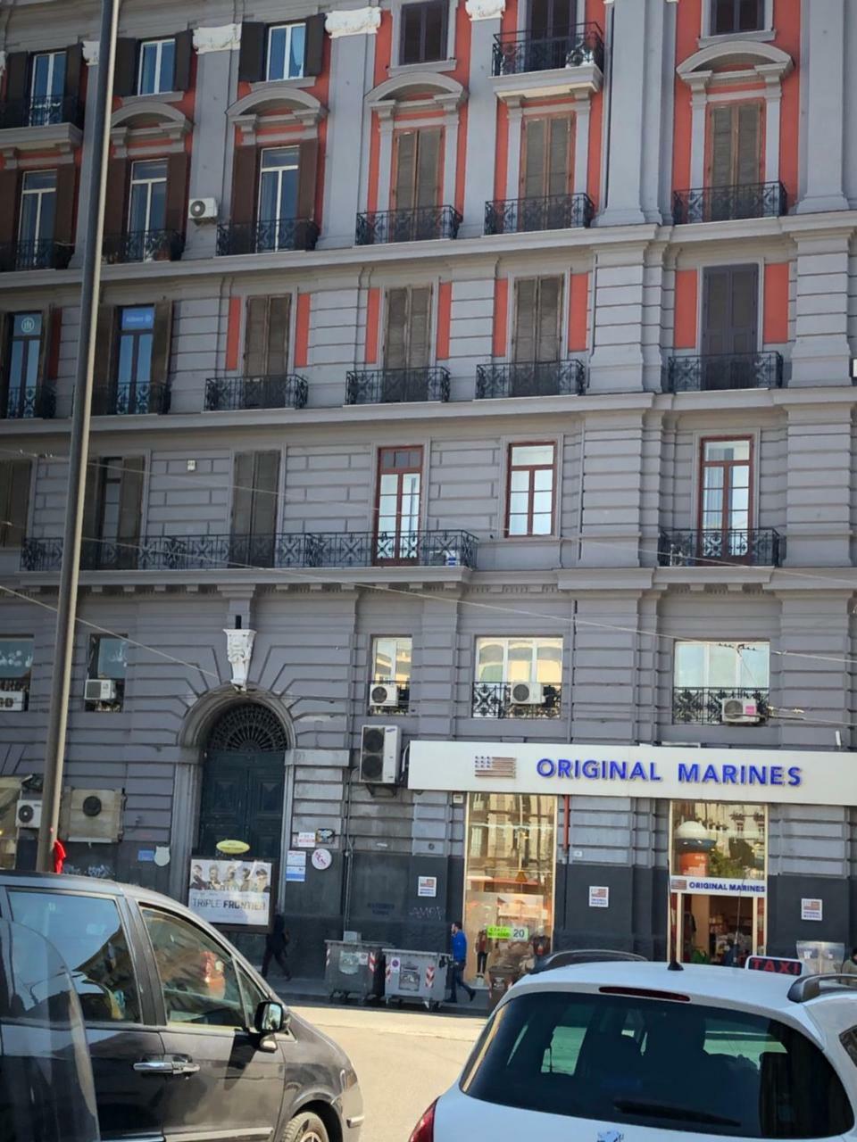 Pit Stop Napoli Centrale Exterior photo